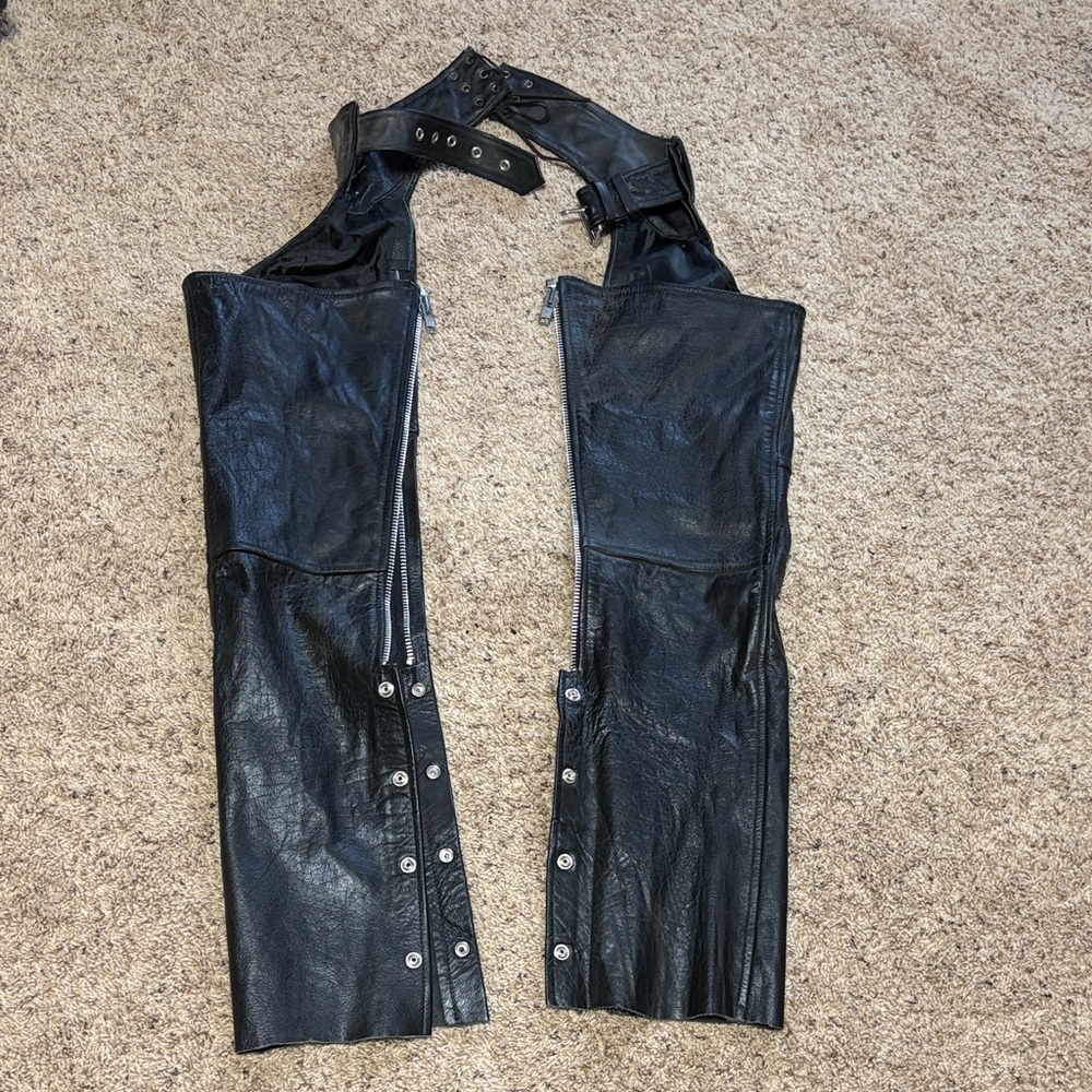 Motorcycle Gear Black Leather Chaps